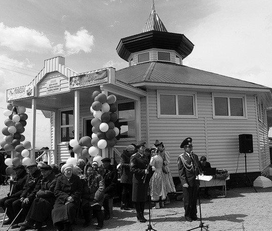 Дом-музей Бадмы Жабона открылся на родине Героя в селе Алханай